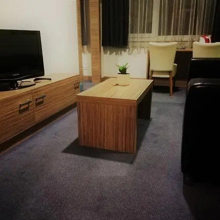 Hotelik Kosice 3* كَشّا